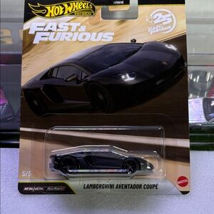 Hot Wheels Premium Lamborghini Aventador Coupé - Black